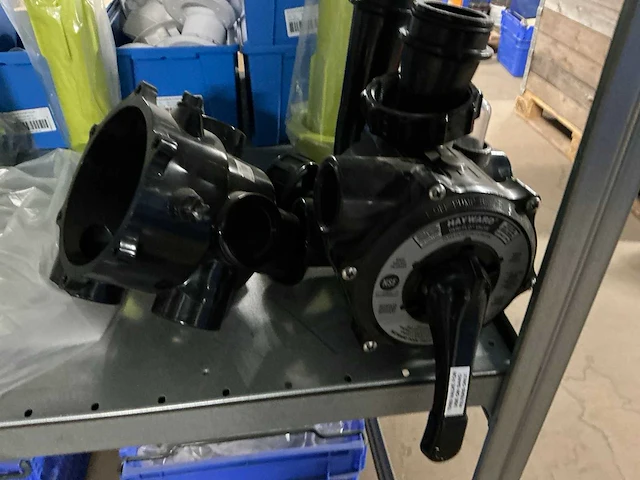 Partij installatiematerialen voor zwembaden - afbeelding 38 van  50