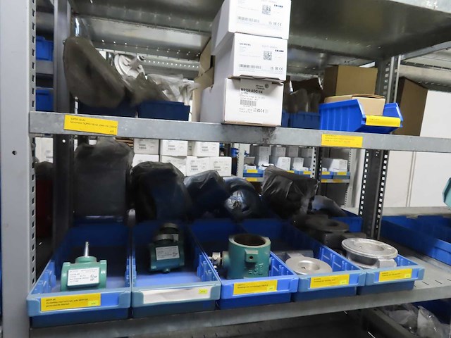 Partij installatiematerialen - afbeelding 4 van  71