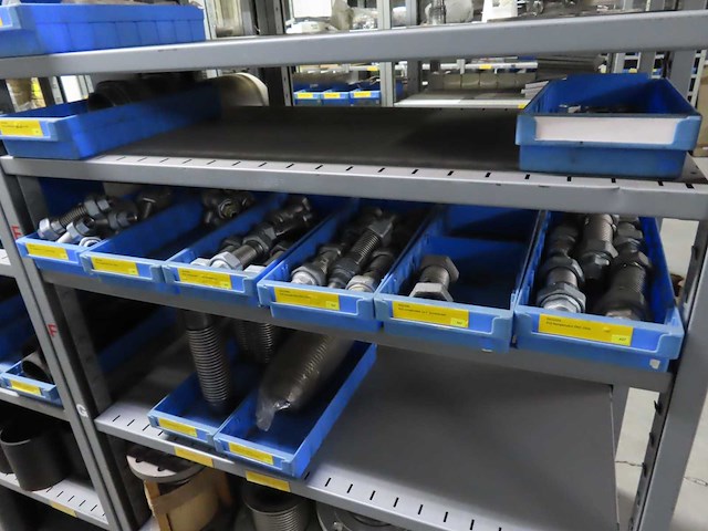 Partij installatiematerialen - afbeelding 17 van  71