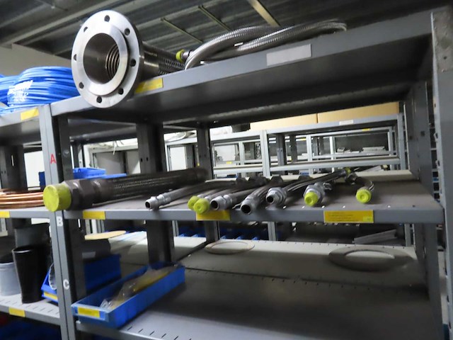 Partij installatiematerialen - afbeelding 18 van  71