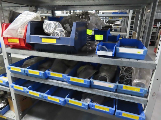 Partij installatiematerialen - afbeelding 23 van  71