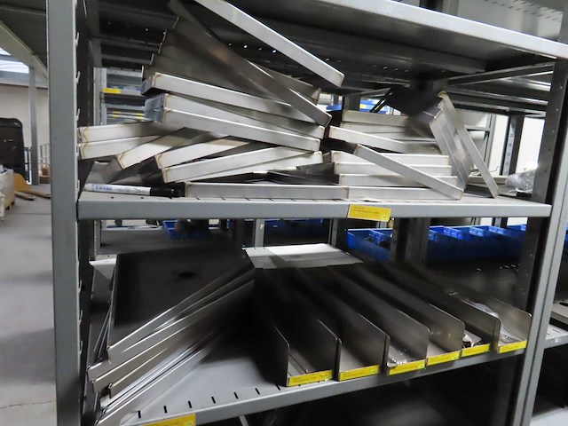 Partij installatiematerialen - afbeelding 40 van  71