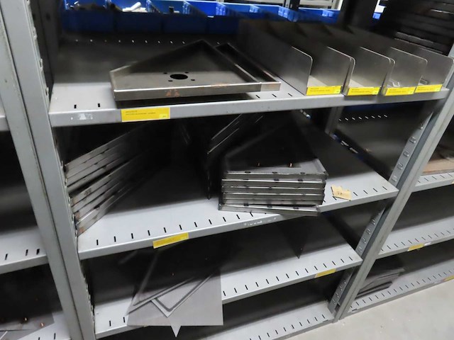 Partij installatiematerialen - afbeelding 41 van  71