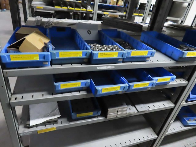 Partij installatiematerialen - afbeelding 48 van  71