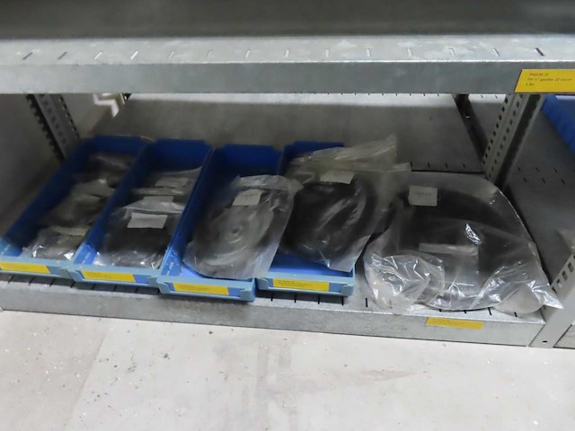 Partij installatiematerialen - afbeelding 67 van  71