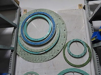 Partij installatiematerialen - afbeelding 4 van  50