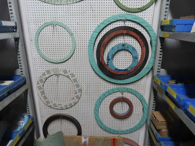 Partij installatiematerialen - afbeelding 5 van  50