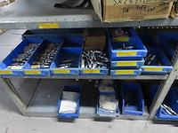 Partij installatiematerialen - afbeelding 13 van  50