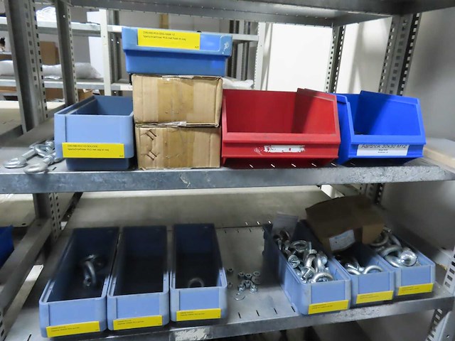 Partij installatiematerialen - afbeelding 28 van  50