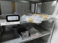 Partij installatiematerialen - afbeelding 35 van  50