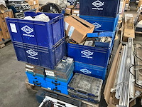 Partij installatiematerialen - afbeelding 1 van  4