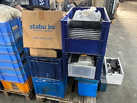 Partij installatiematerialen - afbeelding 2 van  4