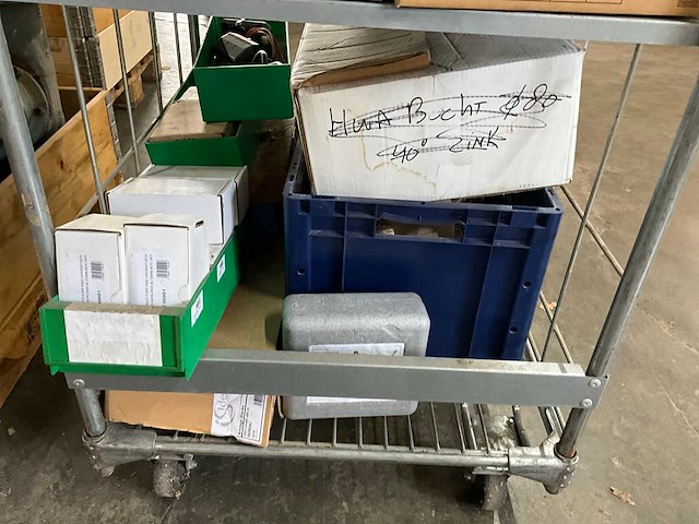 Partij installatiematerialen - afbeelding 3 van  6