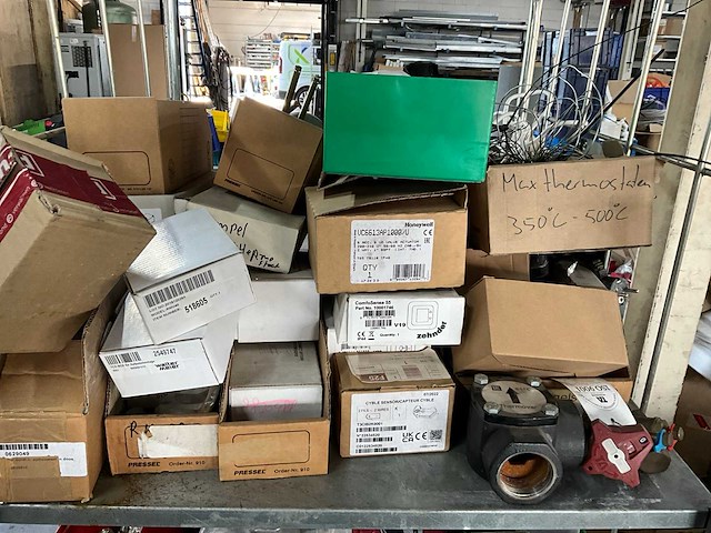 Partij installatiematerialen - afbeelding 4 van  6