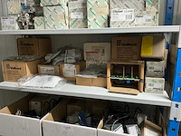 Partij installatiematerialen - afbeelding 1 van  4