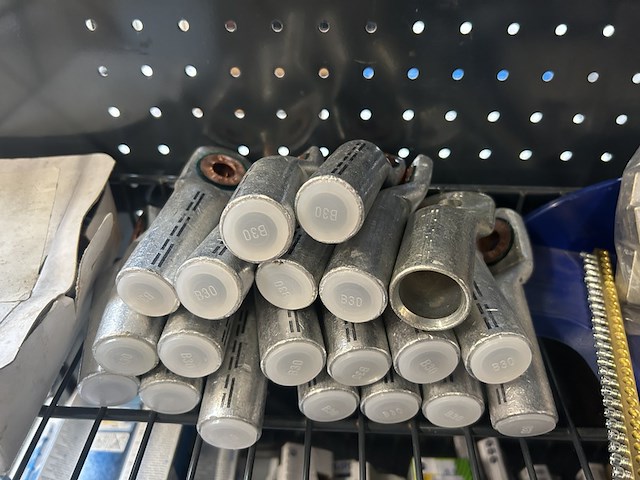 Partij installatietechniek accessoires w.o. verlichting w.o. phillips, klauke - afbeelding 7 van  11