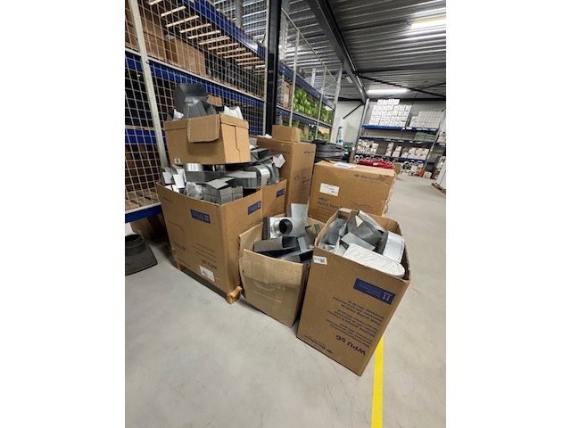 Partij instort onderdelen, r-vent - afbeelding 1 van  6