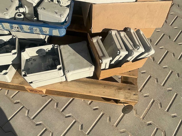 Partij inststallatie onderdelen - afbeelding 2 van  8