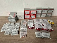 Partij intercable kabelschoenen en aderhulzen, ca 35 verpakkingen