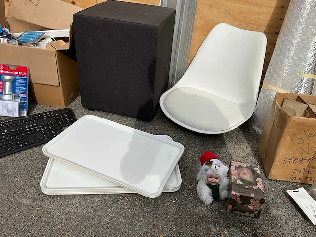 Partij interieuraccesoires, servies en toebehoren - afbeelding 6 van  8
