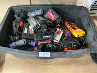 Partij inverters en divers - afbeelding 1 van  4