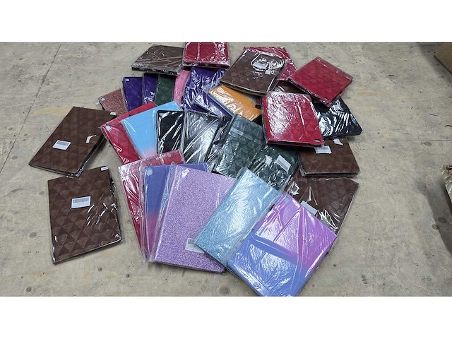 Partij ipad hoezen - - afbeelding 1 van  5