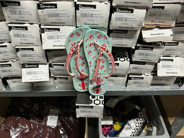 Partij ipanema kinder slippers (133x) - afbeelding 9 van  16