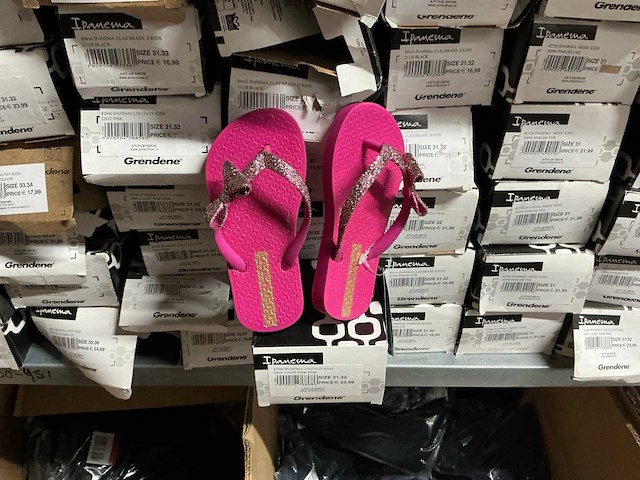 Partij ipanema kinder slippers (133x) - afbeelding 15 van  16