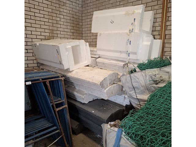 Partij isolatiemateriaal, diverse soorten - afbeelding 1 van  7