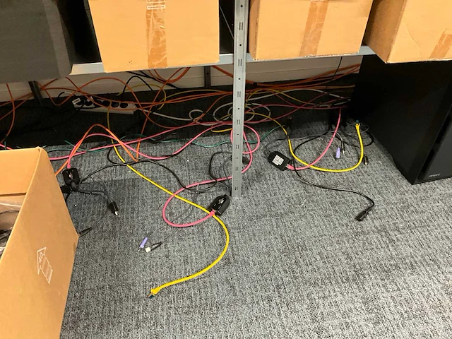 Partij it-apparatuur - afbeelding 14 van  34