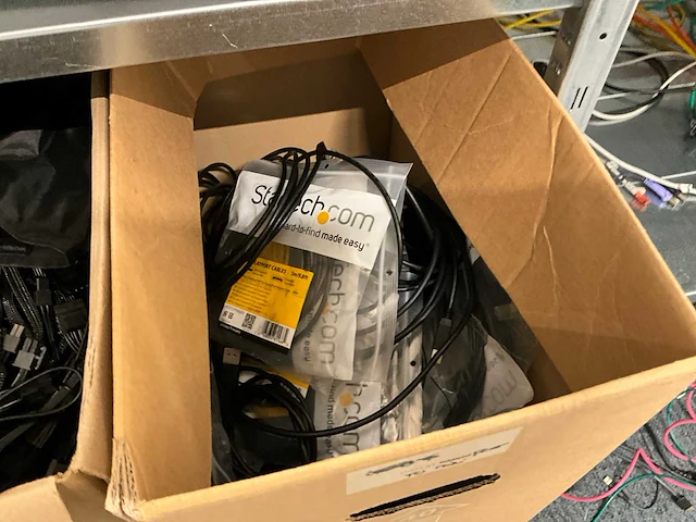 Partij it-apparatuur - afbeelding 18 van  34