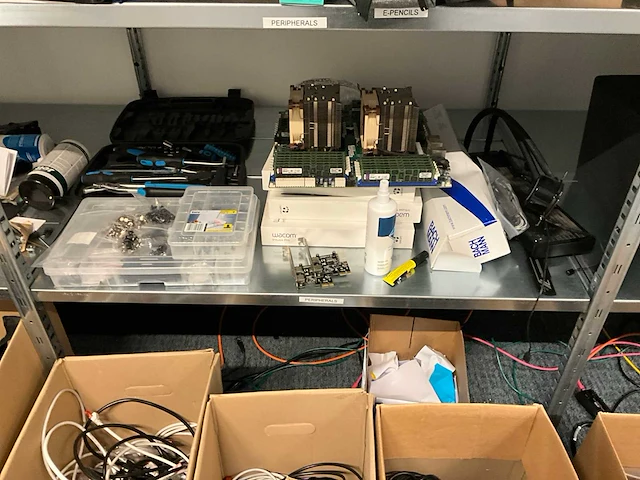 Partij it-apparatuur - afbeelding 30 van  34