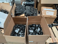 Partij it goederen - afbeelding 1 van  11