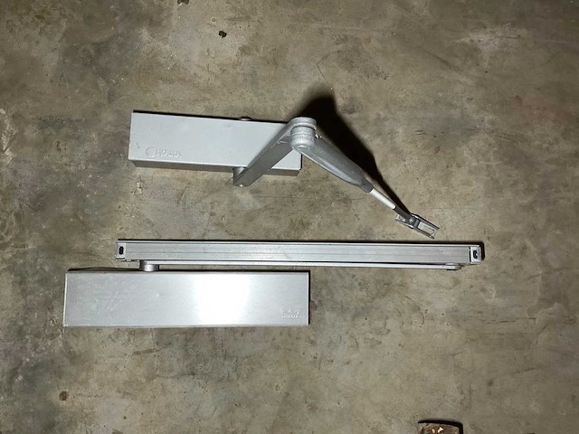 Partij ivana en dorma deurdrangers - afbeelding 1 van  2