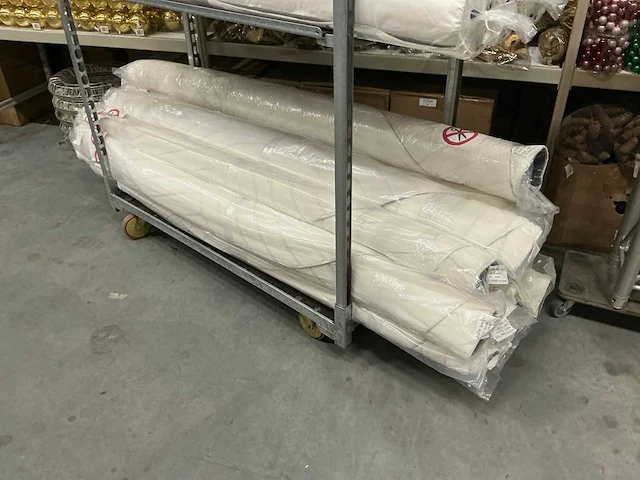 Partij japandi fluffy boogjes ivory 200x200cm round vloerkleden (12x) - afbeelding 4 van  5
