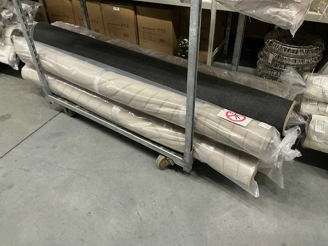 Partij japandi fluffy boogjes taupe 200x290cm (8x) - afbeelding 4 van  5