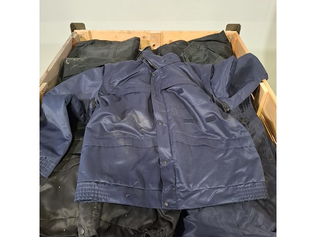 Partij jassen - afbeelding 3 van  4