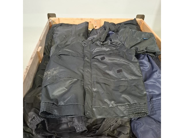 Partij jassen - afbeelding 4 van  4