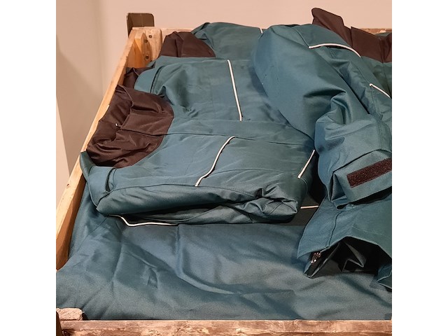 Partij jassen - afbeelding 4 van  8