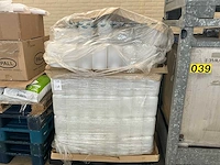 Partij jerrycans en diverse - afbeelding 3 van  10