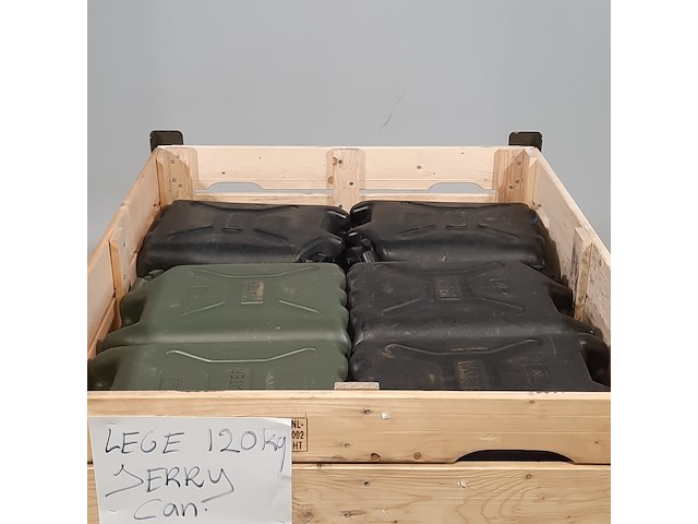 Partij jerrycans, o.a. scepter - afbeelding 2 van  6