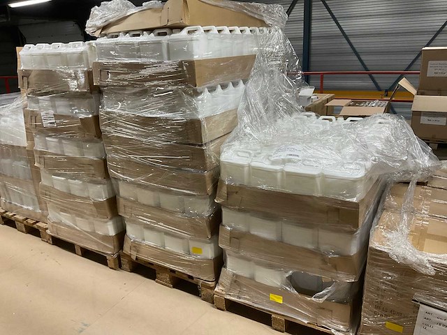 Partij jerrycans - afbeelding 2 van  2