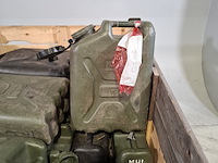 Partij jerrycans - afbeelding 2 van  4