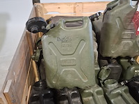 Partij jerrycans - afbeelding 3 van  4