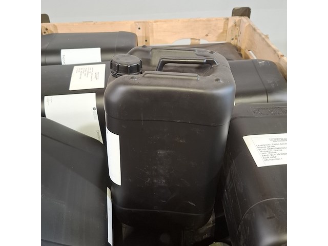 Partij jerrycans - afbeelding 3 van  4