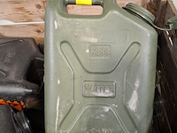 Partij jerrycans - afbeelding 4 van  5