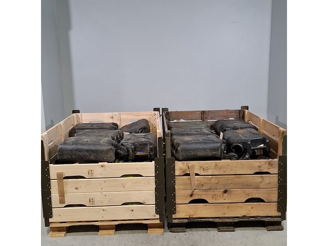 Partij jerrycans - afbeelding 1 van  6