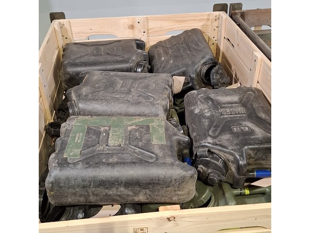 Partij jerrycans - afbeelding 3 van  6