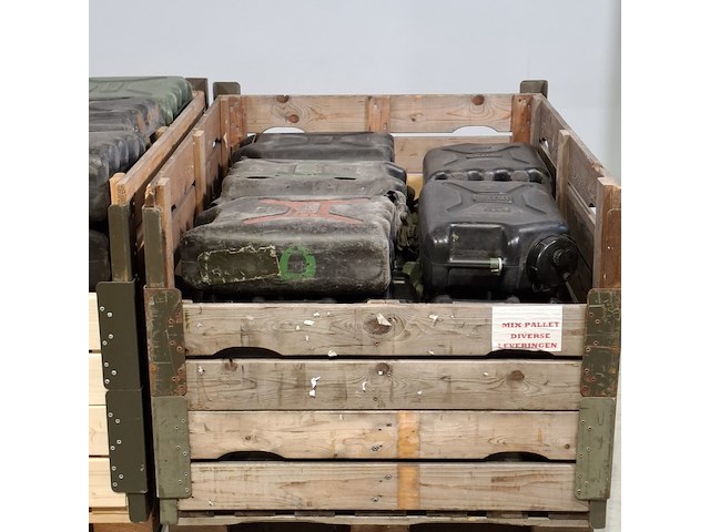 Partij jerrycans - afbeelding 2 van  6