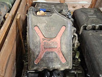 Partij jerrycans - afbeelding 4 van  6